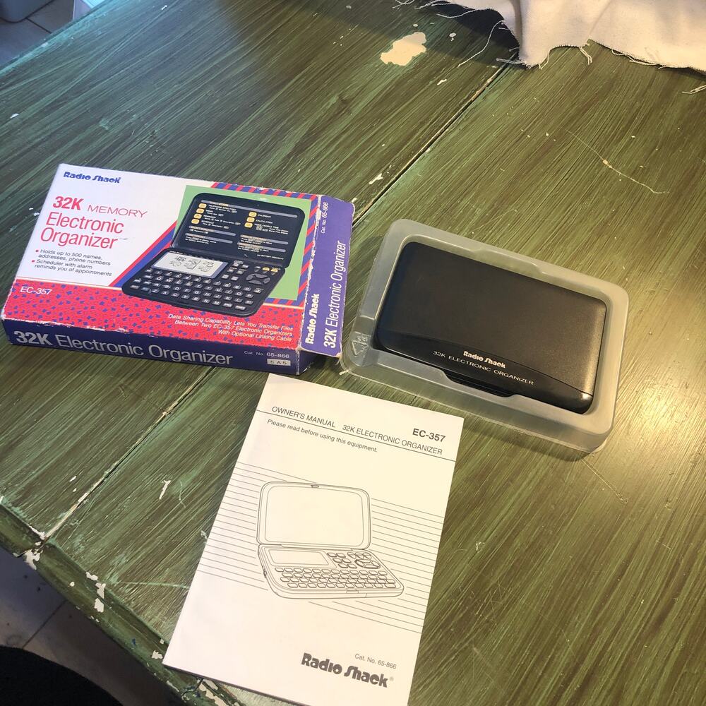 Radio Shack Vintage 1994 NEW EC-357 32K Memory Electronic Organizer